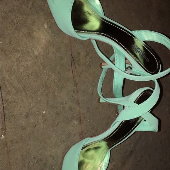 Heels - Picture 2 of 3